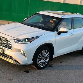 Toyota Highlander 2021