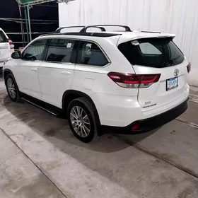 Toyota Highlander 2019