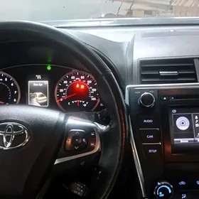 Toyota Camry 2016