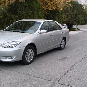 Toyota Camry 2005