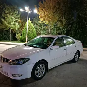 Toyota Camry 2004