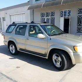 Infiniti QX4 2002