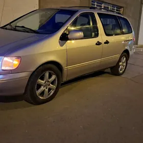 Toyota Sienna 2000