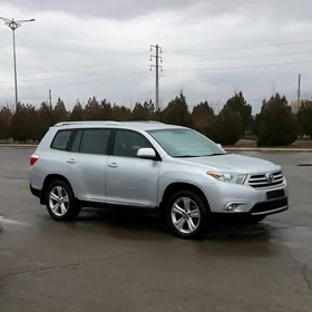 Toyota Highlander 2013