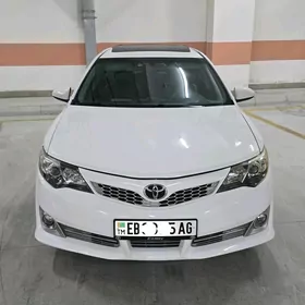 Toyota Camry 2012