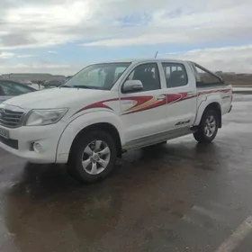 Toyota Hilux 2012