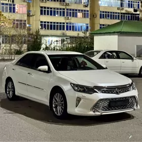 Toyota Camry 2017