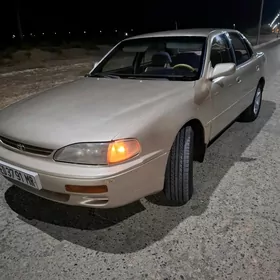 Toyota Camry 1996