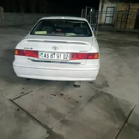 Toyota Camry 1999