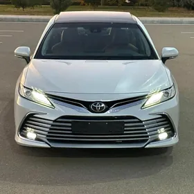 Toyota Camry 2023