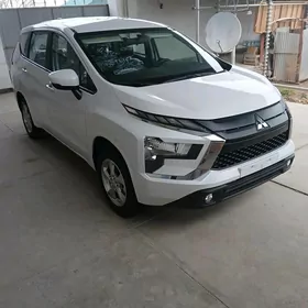 Mitsubishi Xpander 2024