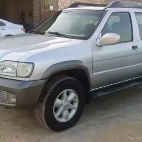 Nissan Pathfinder 2002