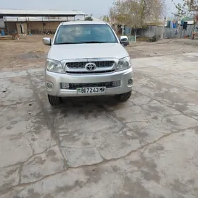 Toyota Hilux 2010