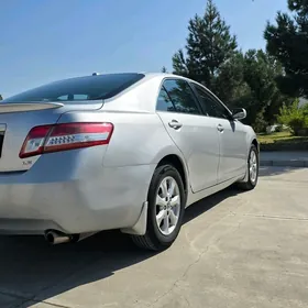 Toyota Camry 2011