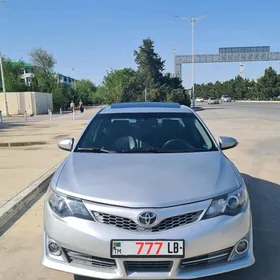 Toyota Camry 2012