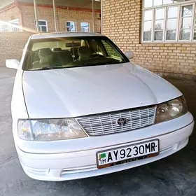 Toyota Avalon 1999