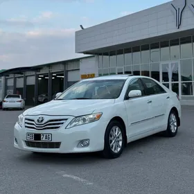 Toyota Camry 2010