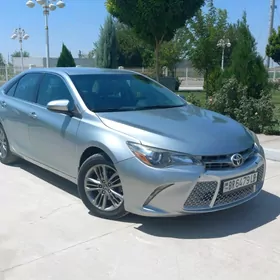 Toyota Camry 2017