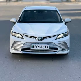 Toyota Camry 2022