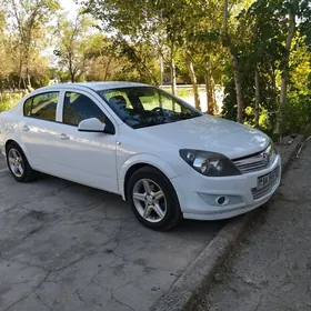 Opel Astra 2010