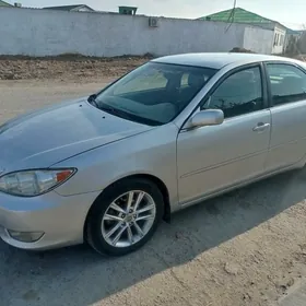 Toyota Camry 2004