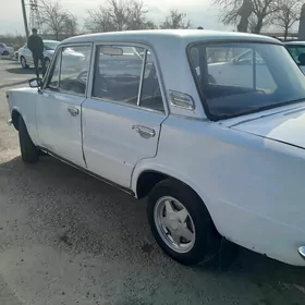 Lada 2104 1987