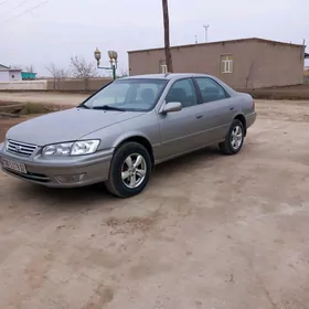 Toyota Camry 2000