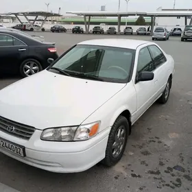 Toyota Camry 1998