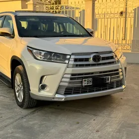 Toyota Highlander 2019