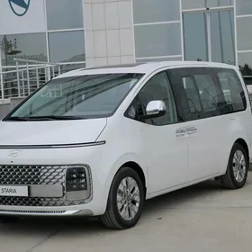 Hyundai Staria 2023