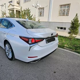 Lexus ES 350 2020