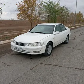 Toyota Camry 2001