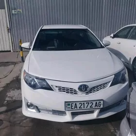 Toyota Camry 2012