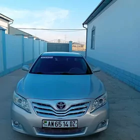 Toyota Camry 2011