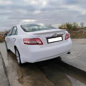 Toyota Camry 2010