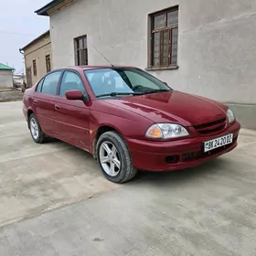 Toyota Avensis 1999