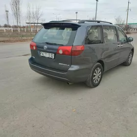 Toyota Sienna 2006