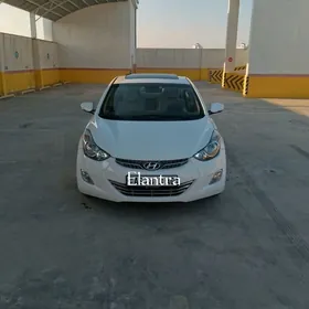 Hyundai Elantra 2013