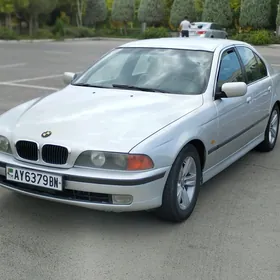 BMW E39 1998