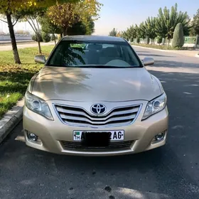 Toyota Camry 2010