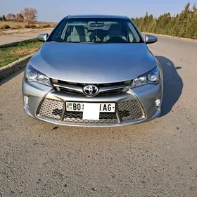 Toyota Camry 2015