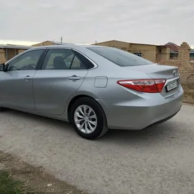 Toyota Camry 2017