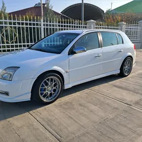 Opel Signum 2003