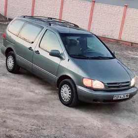 Toyota Sienna 2000