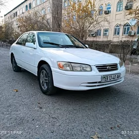 Toyota Camry 2001