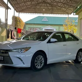 Toyota Camry 2015