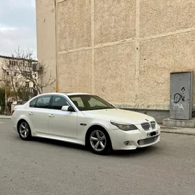 BMW E60 2004