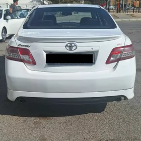 Toyota Camry 2010