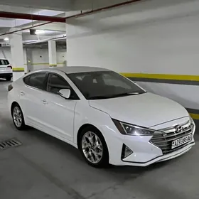 Hyundai Elantra 2020