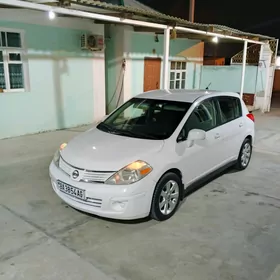 Nissan Versa 2010